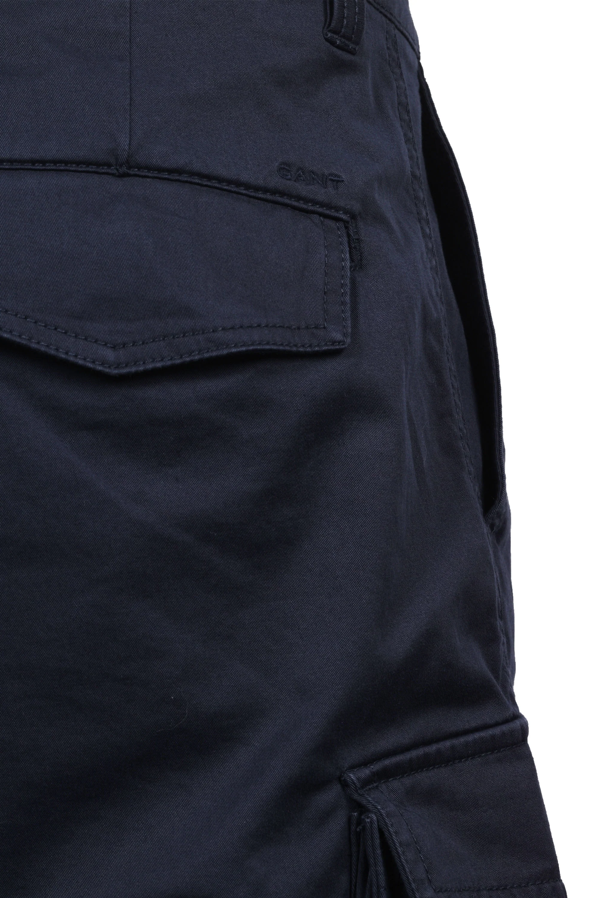 Gant D1 Twill Cargo Shorts Marine - Image 4