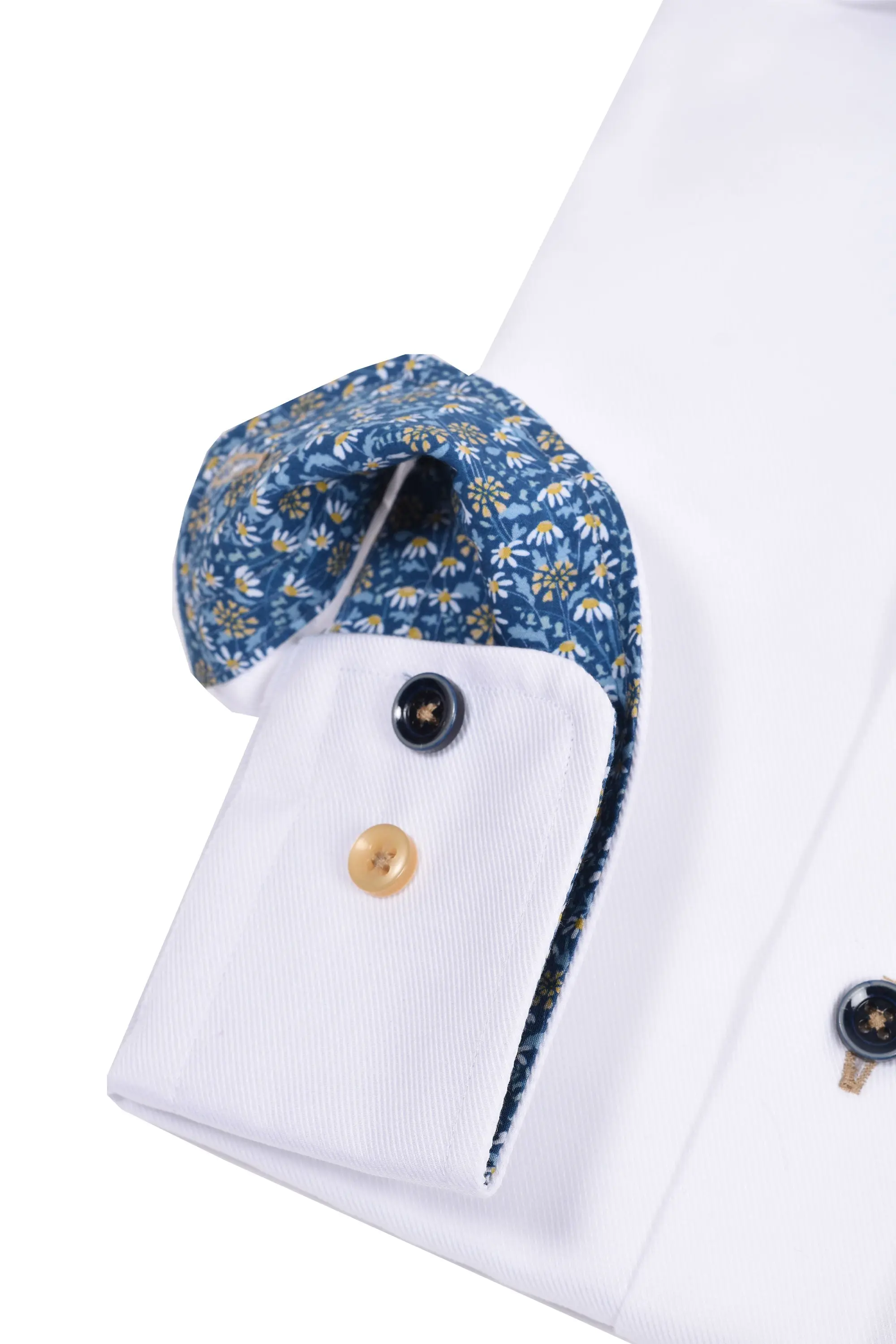 R2 Long Sleeved Cut Away Collar Shirt White - Image 3